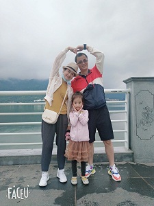 旅游照 (2).jpg 旅游照 (2).jpg